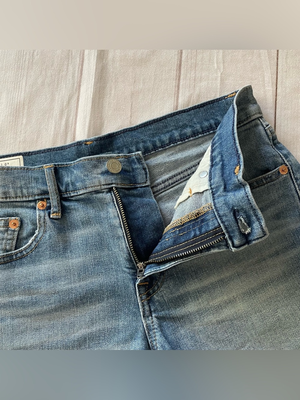 Gap 5” Mid Rise Denim Shorts Women’s 25 | 0 Blue Cuffed Stretch Casual Preppy - Picture 7 of 13